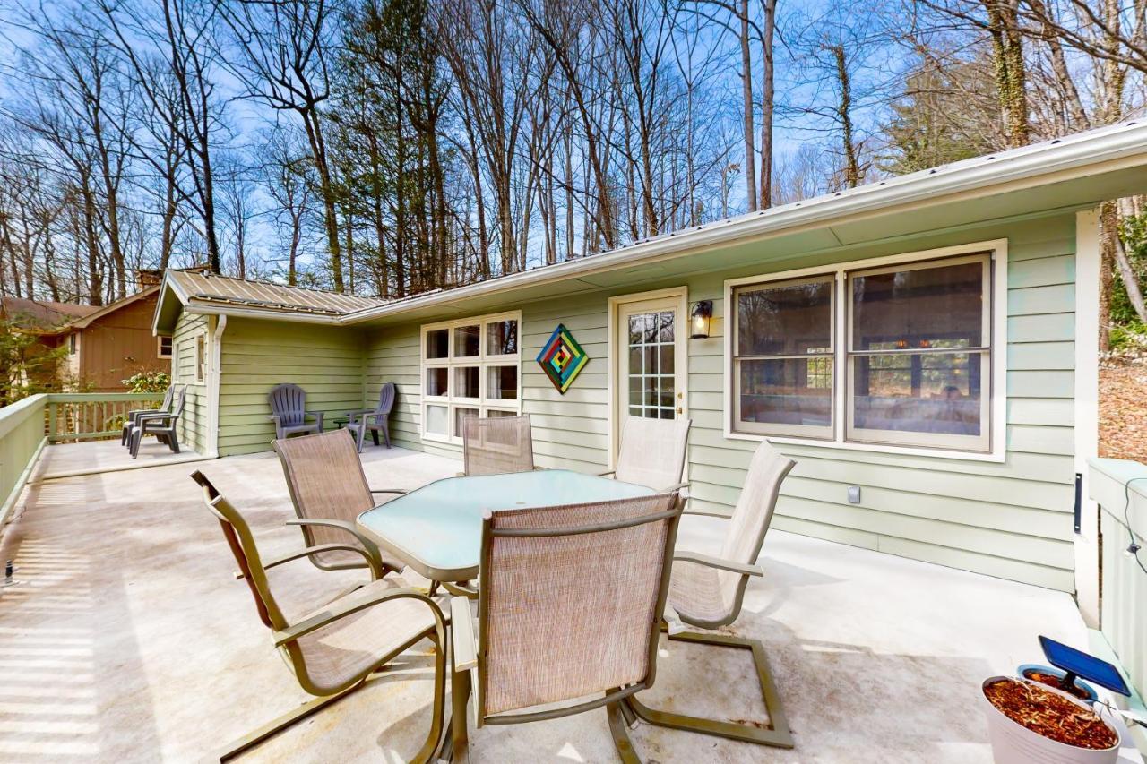 Our Happy Place In Newland Exterior photo